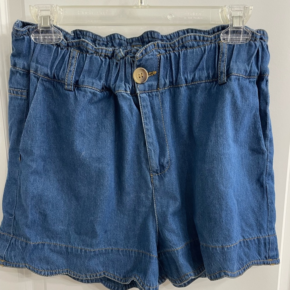 Denim by Ellison high waisted chambray shorts size medium